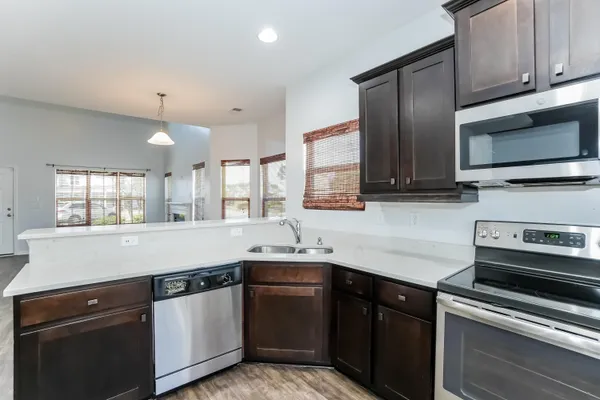 $1,950 | 236 Swallowtail Lane, Goose Creek, SC 29445