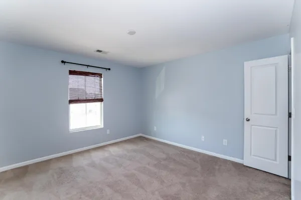 $1,950 | 236 Swallowtail Lane, Goose Creek, SC 29445