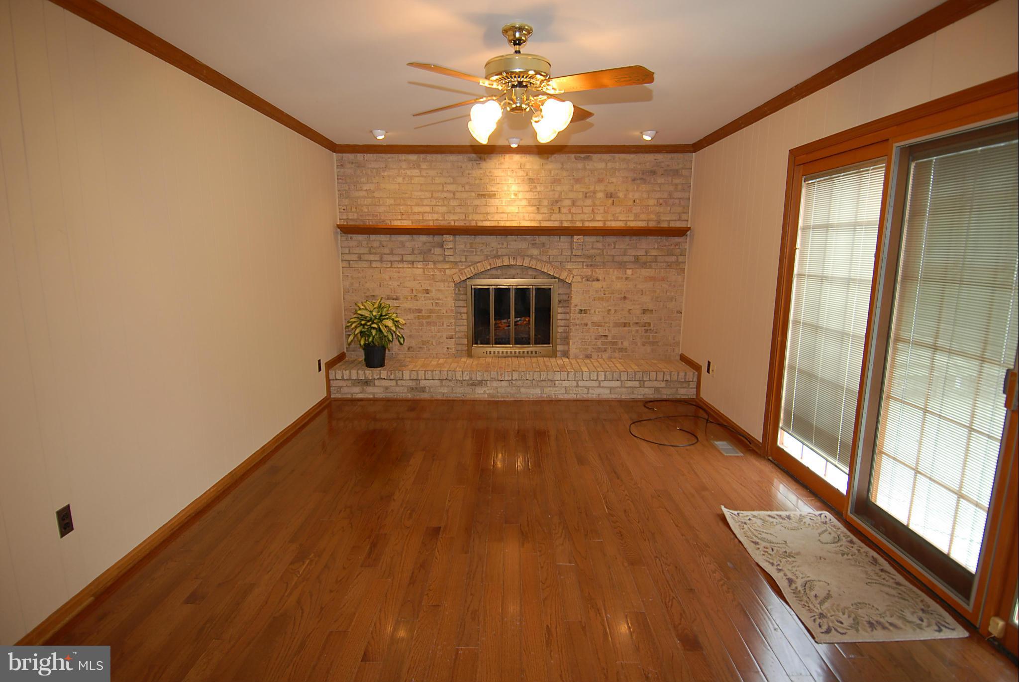305 Opera Court Silver Spring, MD 20901 - Photo 13 of 25 Family Room