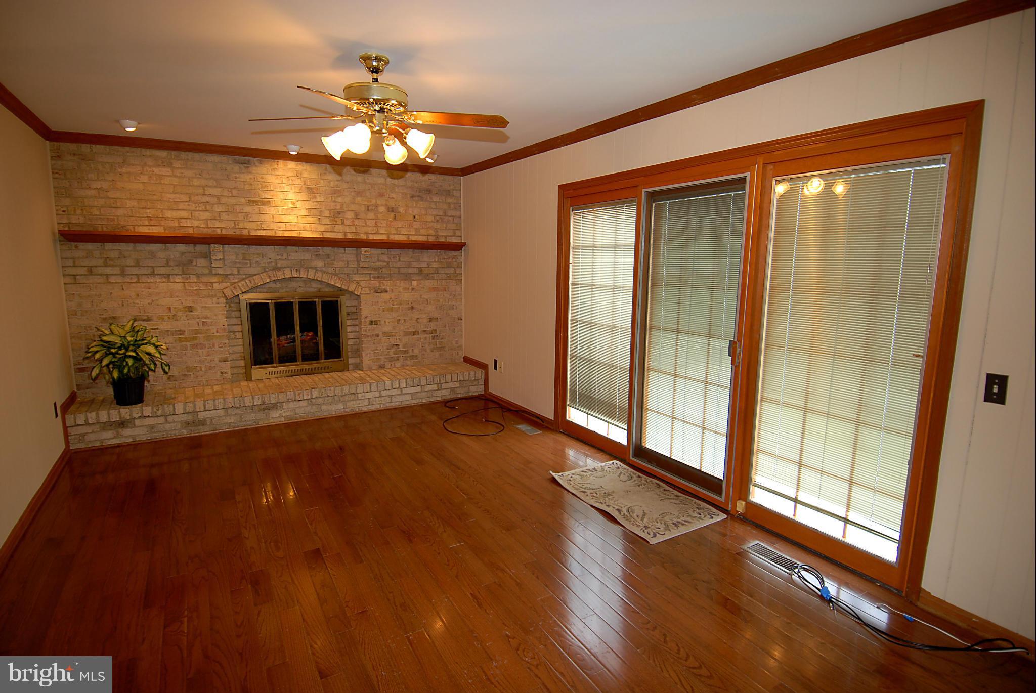 305 Opera Court Silver Spring, MD 20901 - Photo 15 of 25 Family Room