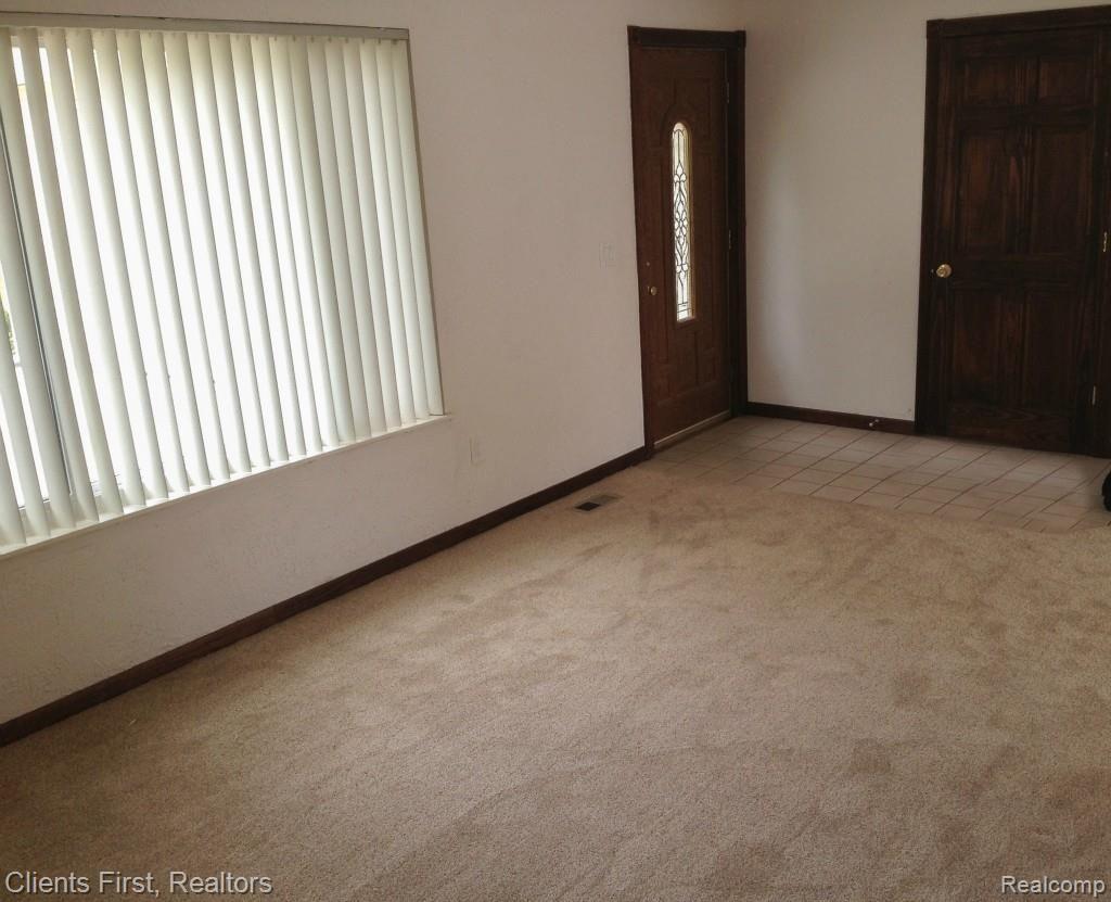 41525 Savage Road Belleville, MI 48111 - Photo 8 of 8 Living Room