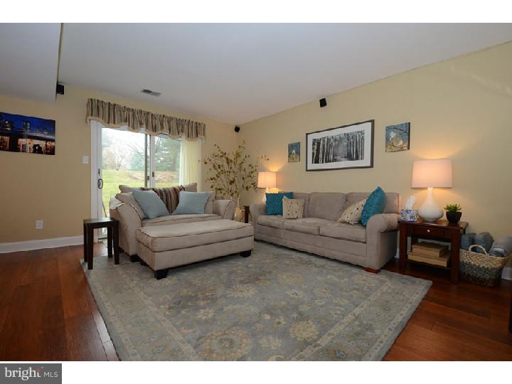 402 Danor Court Chesterbrook, PA 19087 - Photo 3 of 25 Living Room