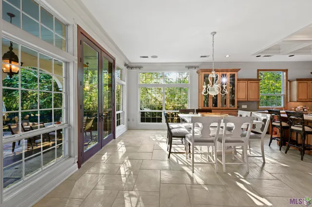 $1,895,000 | 11646 North Oak Hills Parkway, Baton Rouge, LA 70810