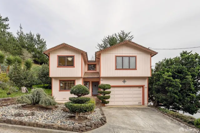 $1,288,000 | 514 Isabella Avenue, Half Moon Bay, CA 94019
