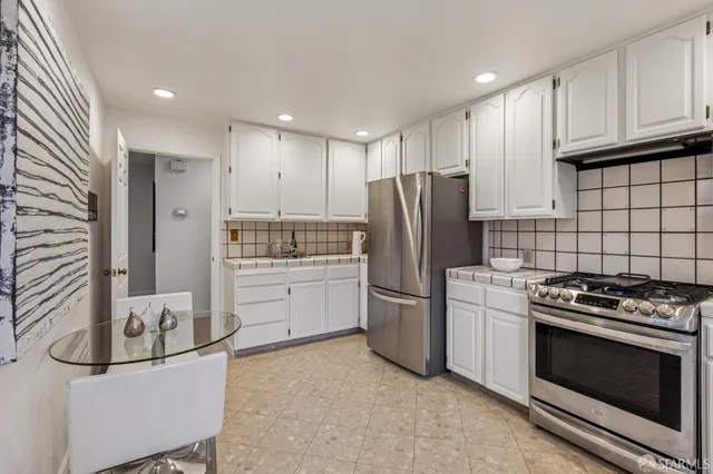 $1,288,000 | 514 Isabella Avenue, Half Moon Bay, CA 94019