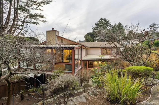 $1,288,000 | 514 Isabella Avenue, Half Moon Bay, CA 94019