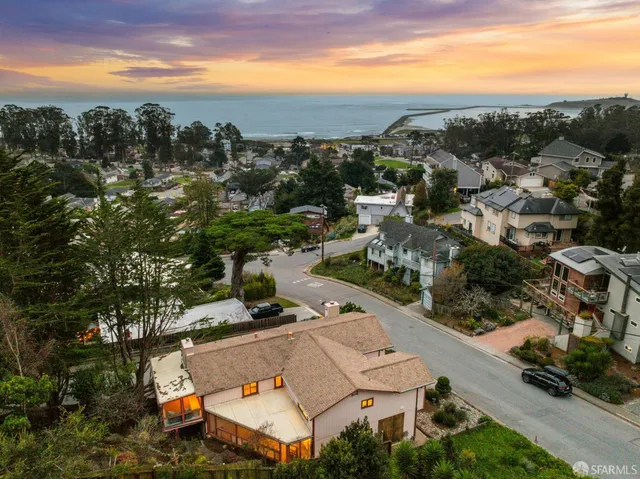 $1,288,000 | 514 Isabella Avenue, Half Moon Bay, CA 94019