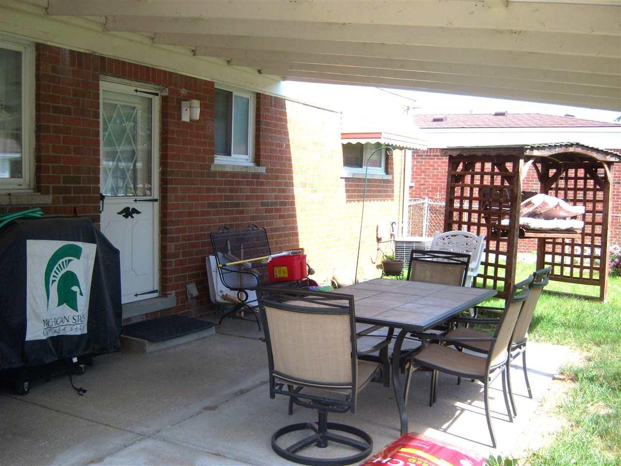 32544 Bunert Road Warren, MI 48088 - Photo 7 of 25