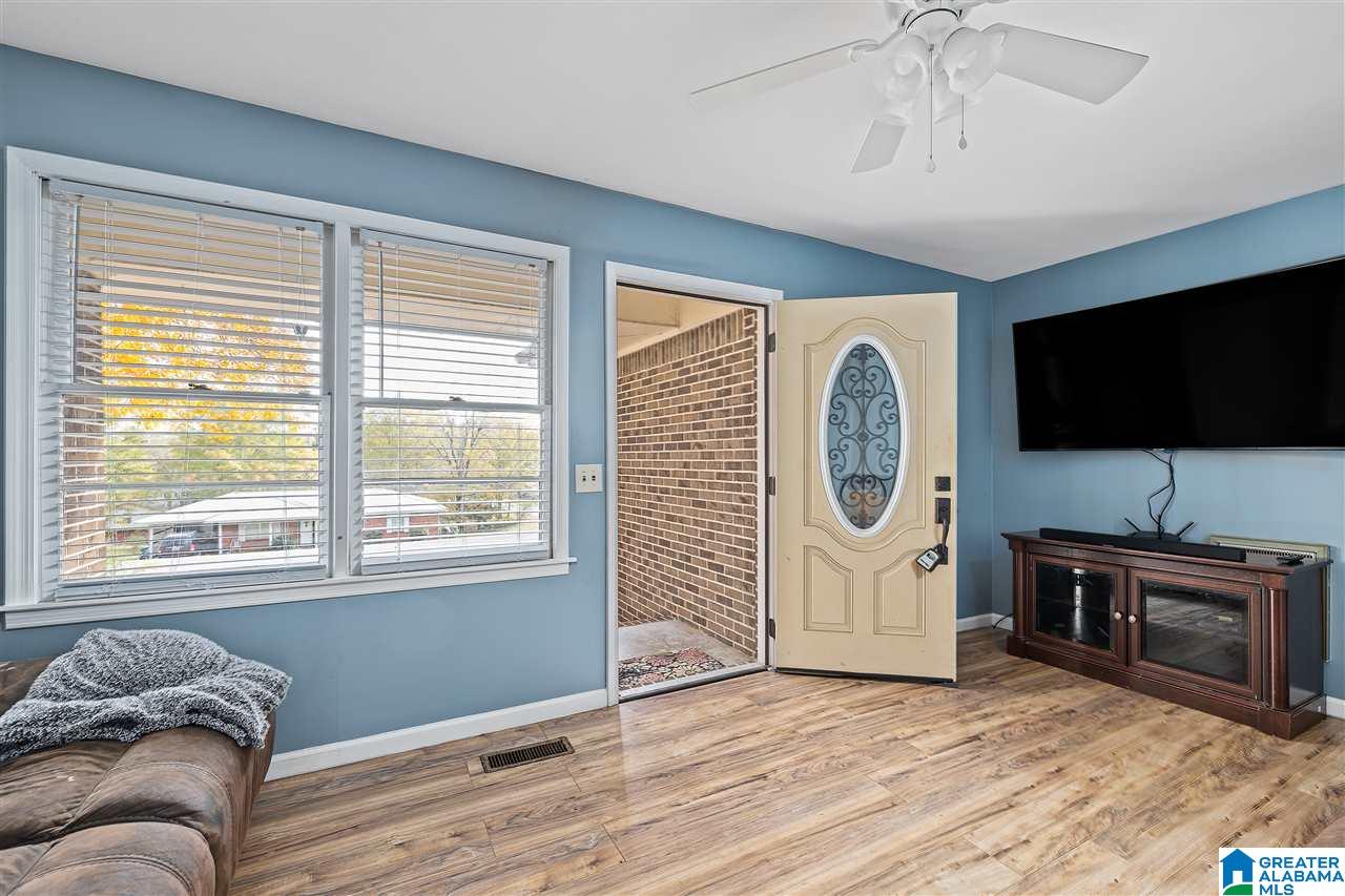 708 Alpine Street Oneonta, AL 35121 - Photo 5 of 22 Gallery Image 5