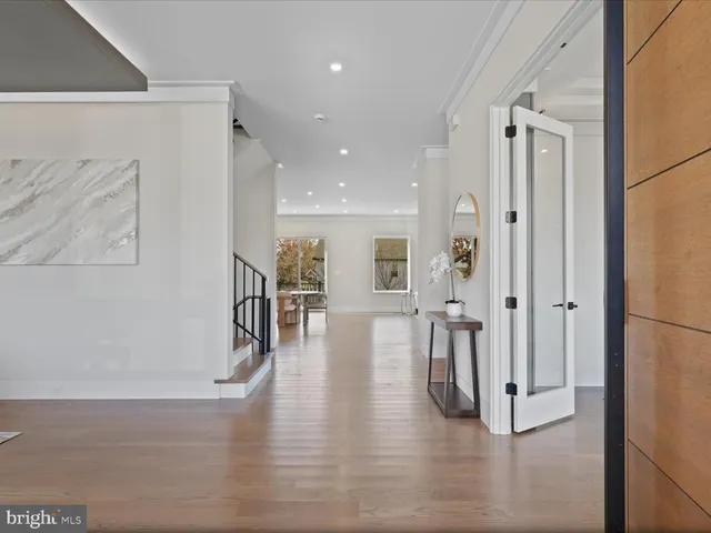 $2,669,888 | 616 Gibson Circle Southwest, Vienna, VA 22180