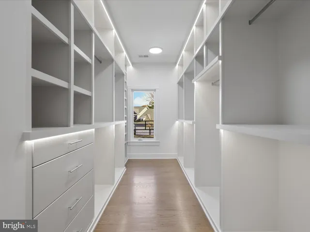 $2,669,888 | 616 Gibson Circle Southwest, Vienna, VA 22180