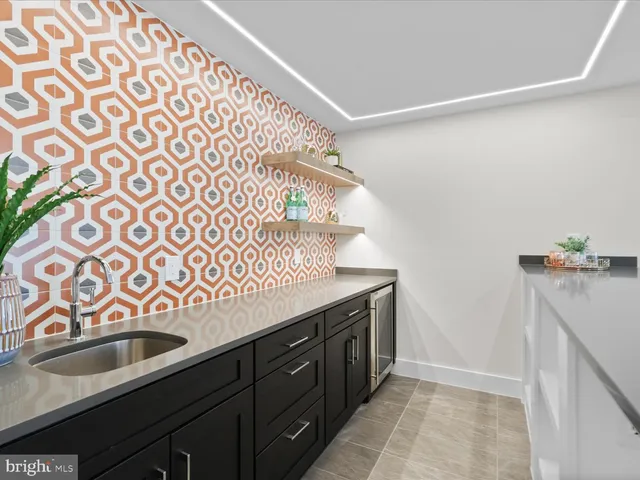 $2,669,888 | 616 Gibson Circle Southwest, Vienna, VA 22180