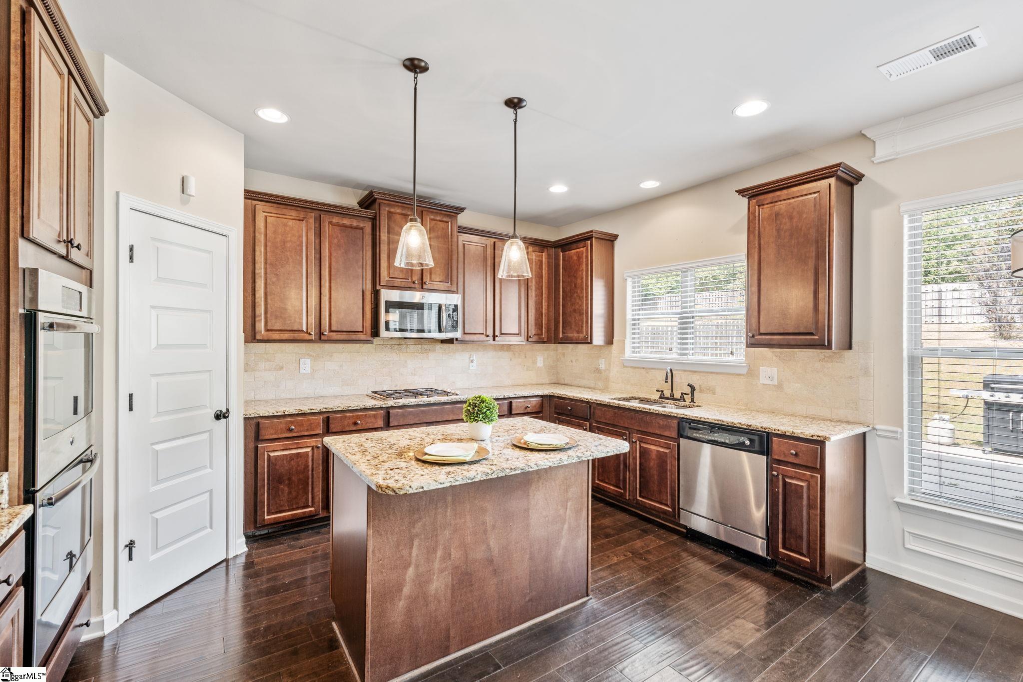 16 Verdana Court Simpsonville, SC 29680 - Photo 7 of 32