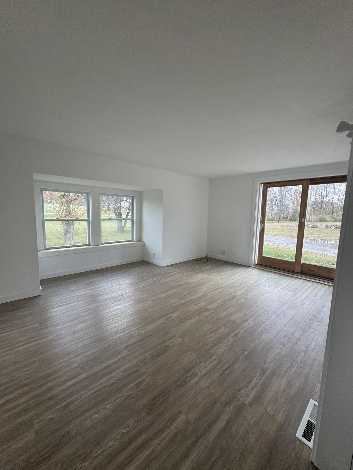 2233 East Marrison Road Custer, MI 49405 - Photo 3 of 29 north living room