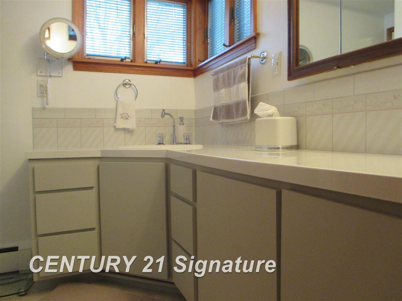 4345 South Linden Road Flint, MI 48507 - Photo 21 of 34 Gallery Image 21