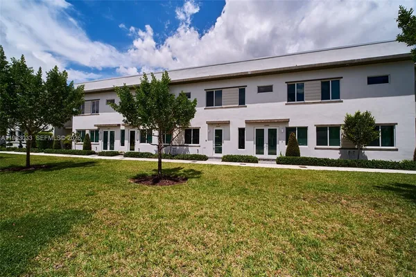 $4,200 | 10447 Northwest 66th Street, Doral, FL 33178