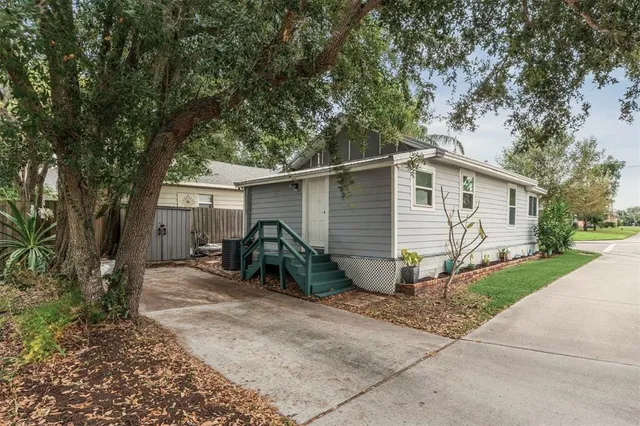 $475,000 | 875 West Lyman Avenue, Winter Park, FL 32789