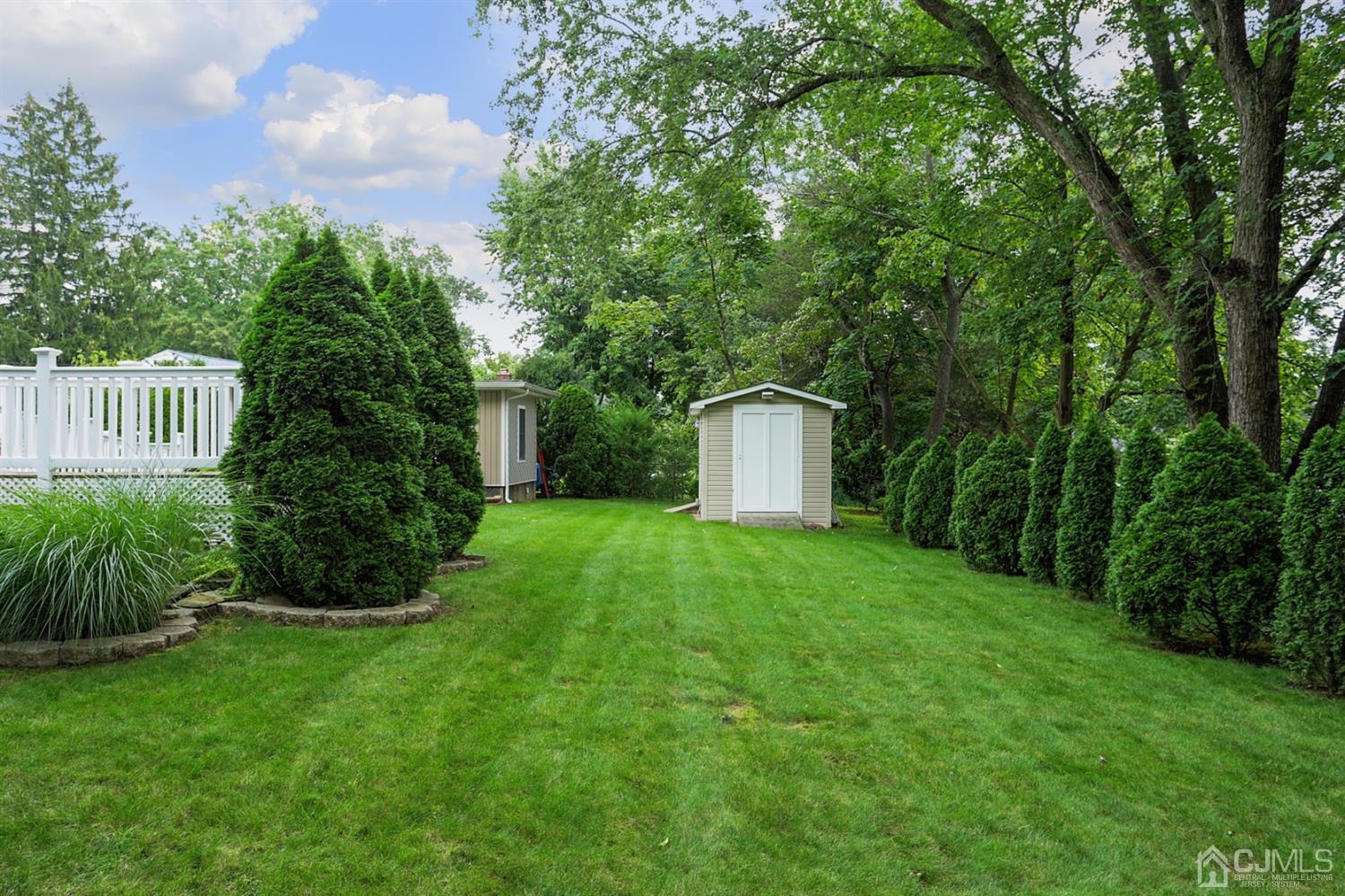 327 Old Stage Road Spotswood, NJ 08884 - Photo 14 of 34 Gallery Image 14