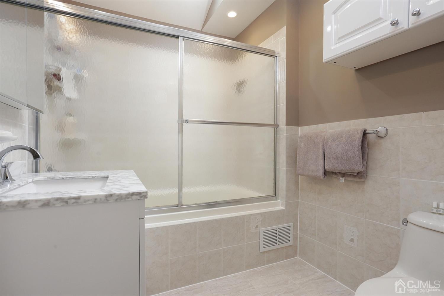 327 Old Stage Road Spotswood, NJ 08884 - Photo 34 of 34 Gallery Image 34