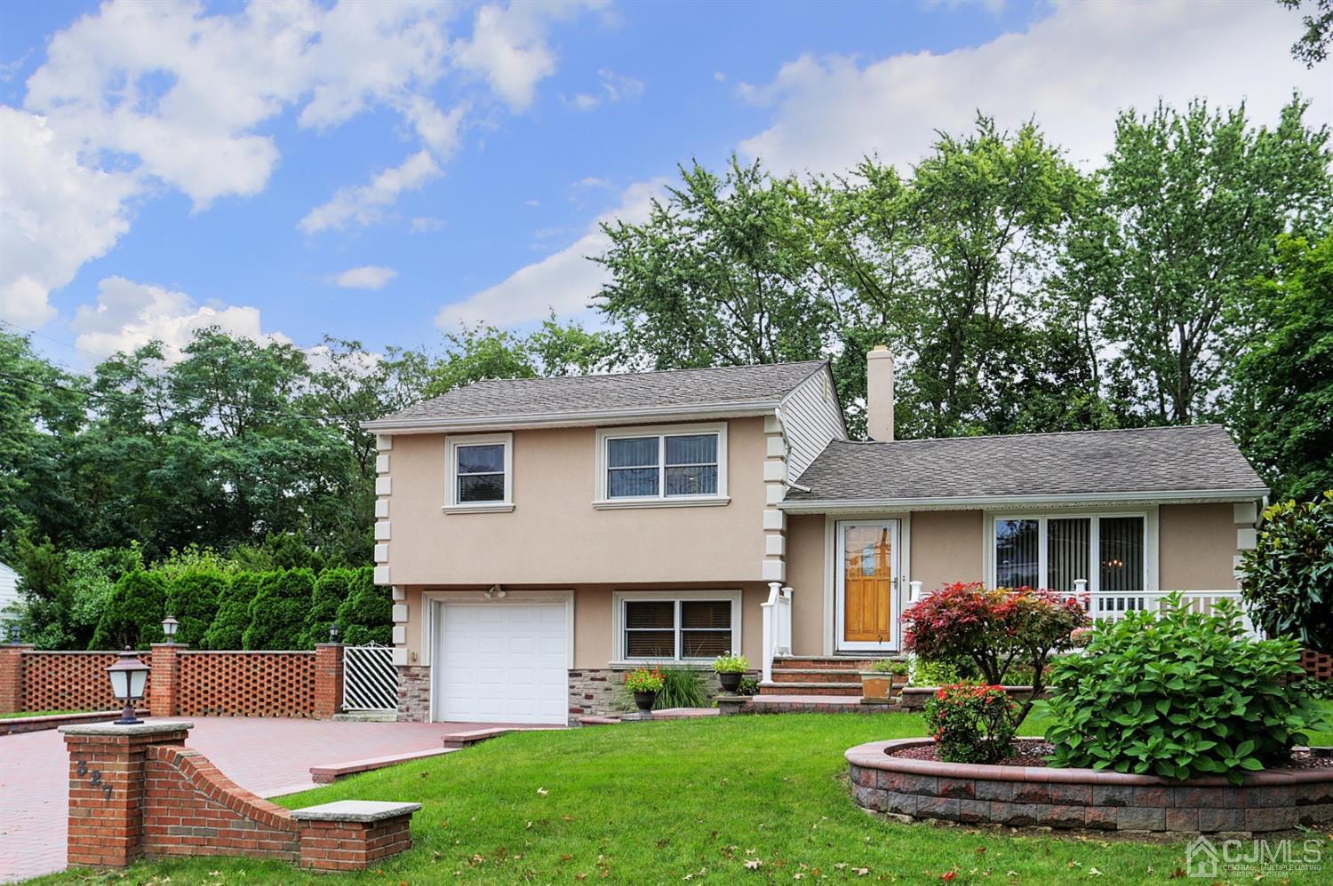 327 Old Stage Road Spotswood, NJ 08884 - Photo 6 of 34 Gallery Image 6