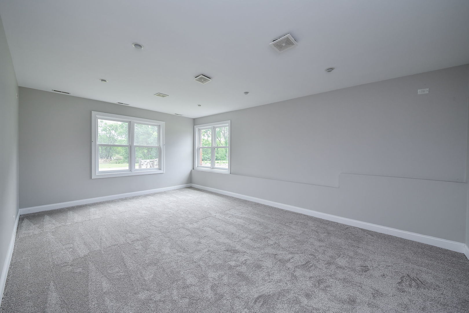 104 Bruell Street Yorkville, IL 60560 - Photo 32 of 35 an empty room with windows