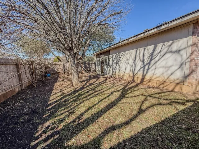 $1,950 | 11101 Franklins Tale Loop, Austin, TX 78748