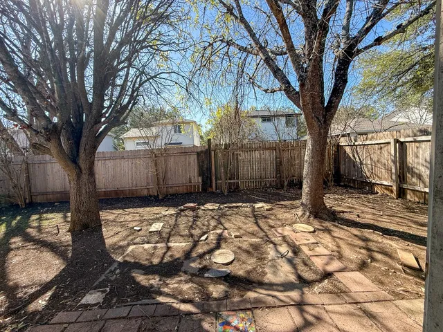 $1,950 | 11101 Franklins Tale Loop, Austin, TX 78748