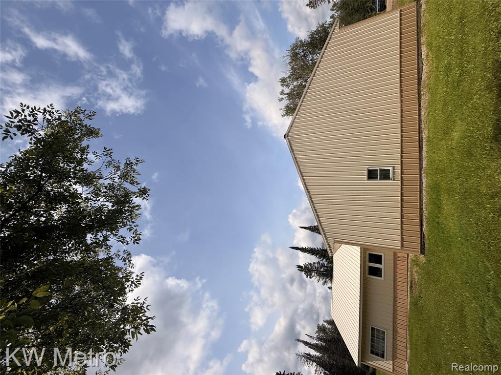 5749 Schultz Road Indian River, MI 49749 - Photo 4 of 24