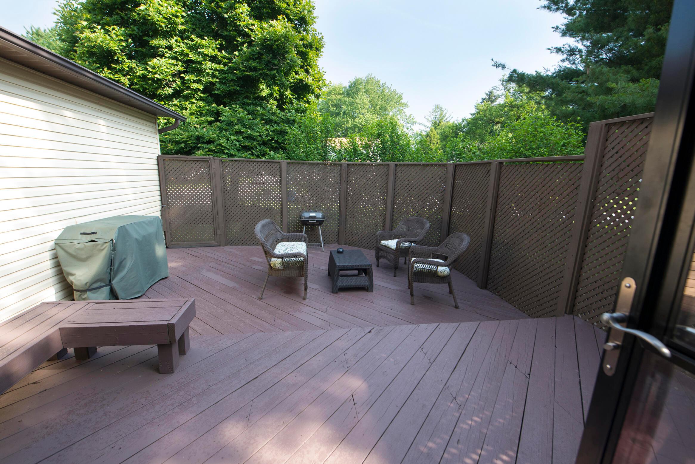 229 Rugby Lane Columbus, OH 43230 - Photo 39 of 41