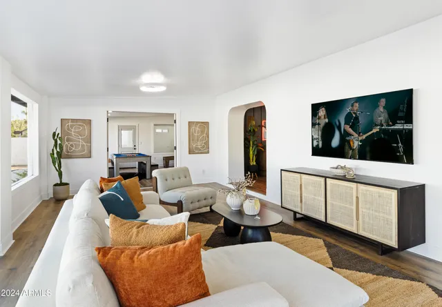 $9,995 | 13611 North 50th Street, Scottsdale, AZ 85254