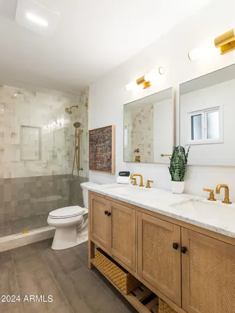 $9,995 | 13611 North 50th Street, Scottsdale, AZ 85254