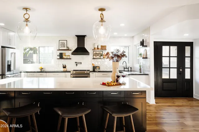 $9,995 | 13611 North 50th Street, Scottsdale, AZ 85254