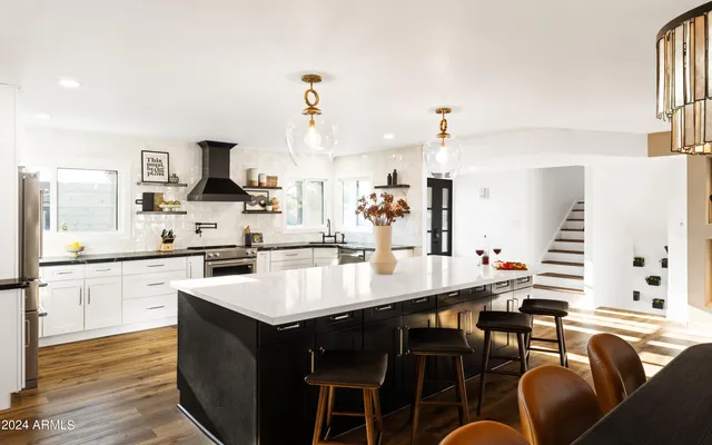 $9,995 | 13611 North 50th Street, Scottsdale, AZ 85254