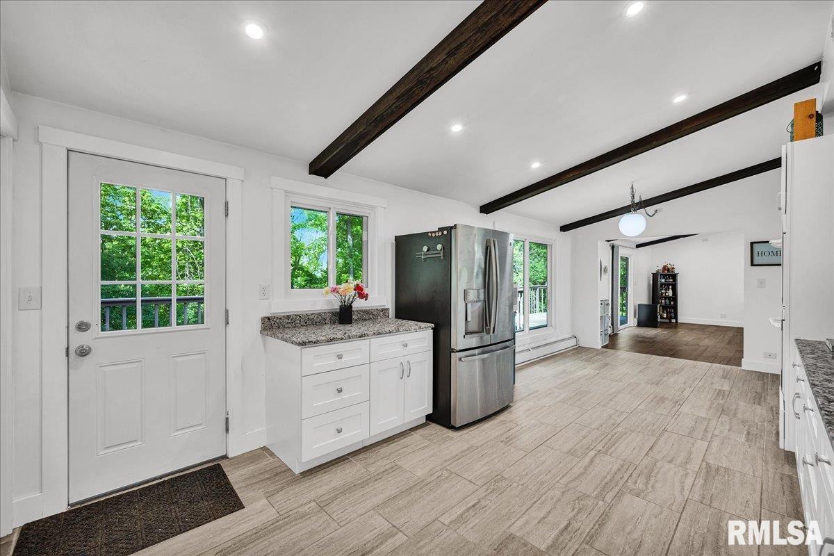 153 Spring Creek Terrace Washington, IL 61571 - Photo 12 of 43 Gallery Image 12