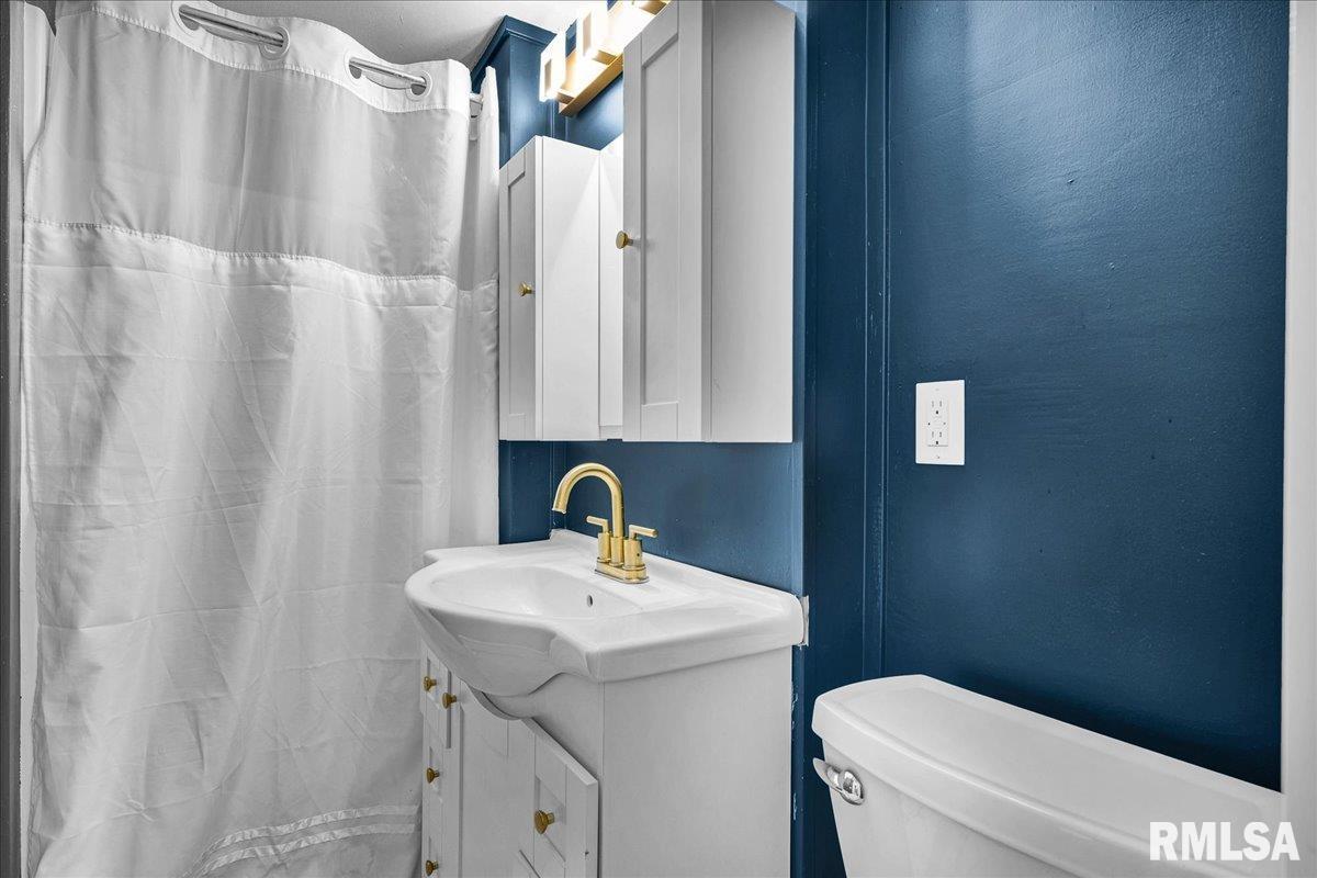 153 Spring Creek Terrace Washington, IL 61571 - Photo 15 of 43 Gallery Image 15