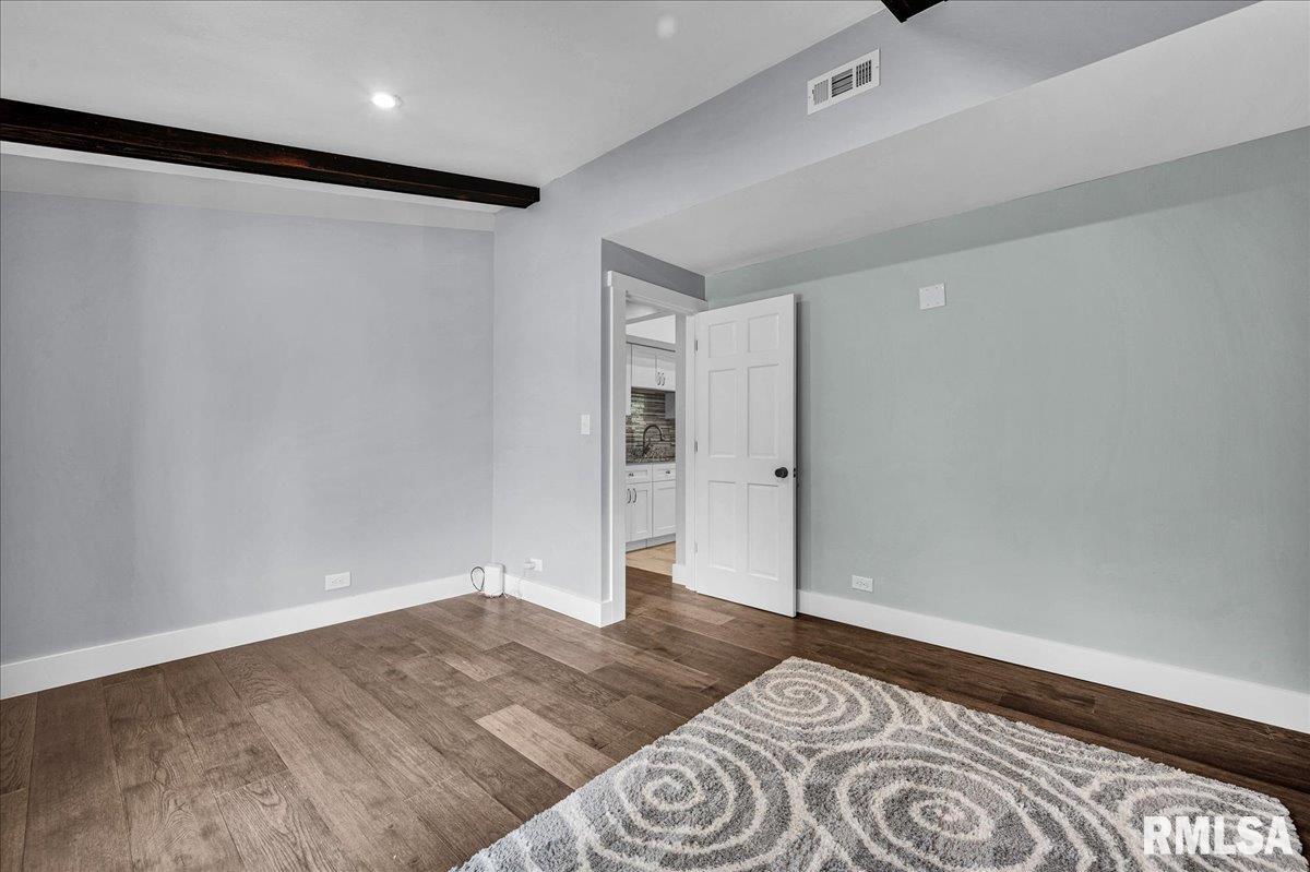 153 Spring Creek Terrace Washington, IL 61571 - Photo 18 of 43 Gallery Image 18