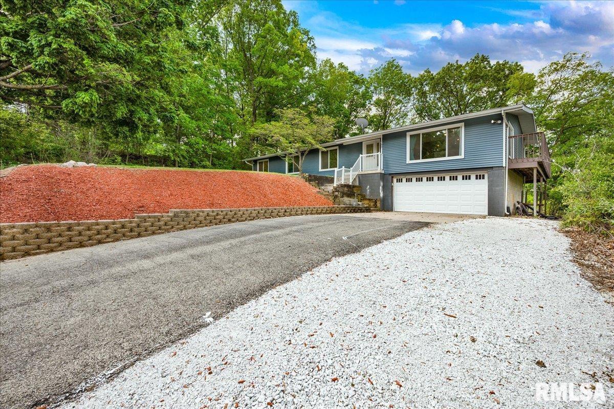 153 Spring Creek Terrace Washington, IL 61571 - Photo 27 of 43 Gallery Image 27