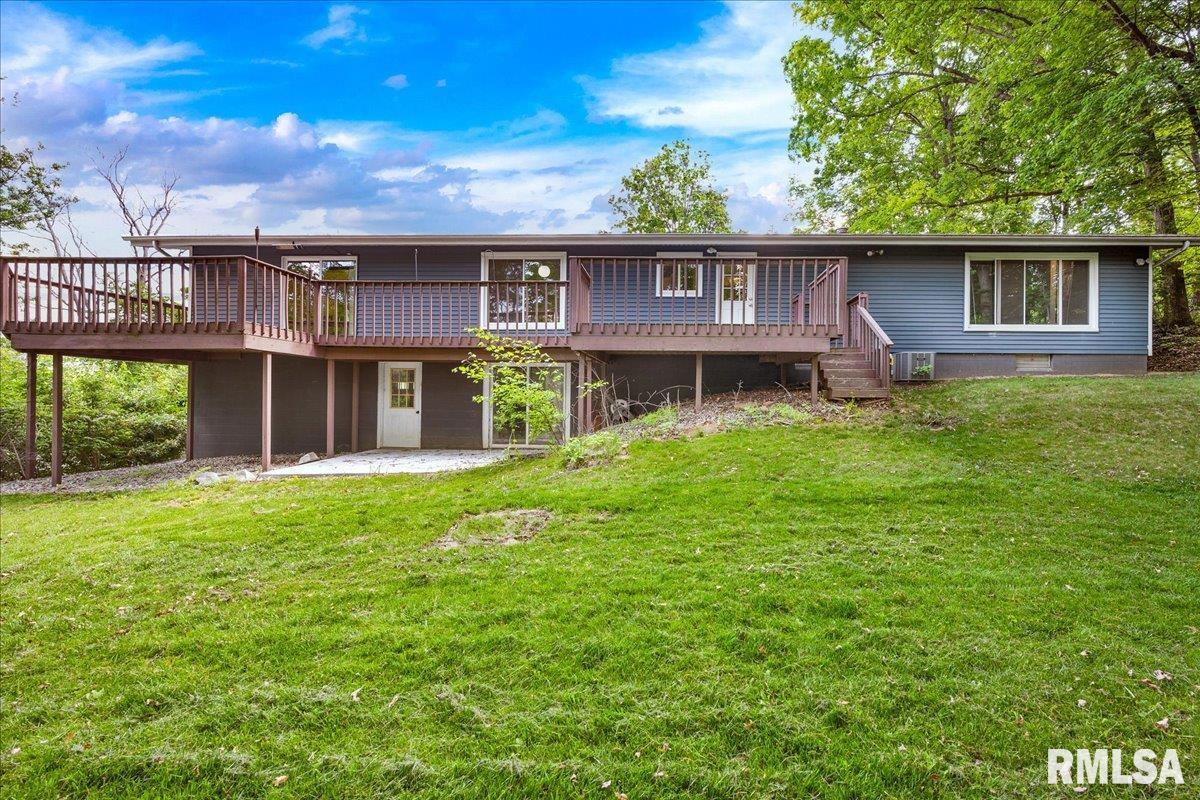 153 Spring Creek Terrace Washington, IL 61571 - Photo 28 of 43 Gallery Image 28
