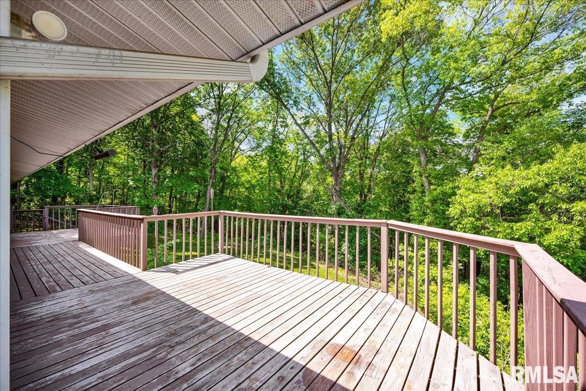153 Spring Creek Terrace Washington, IL 61571 - Photo 31 of 43 Gallery Image 31