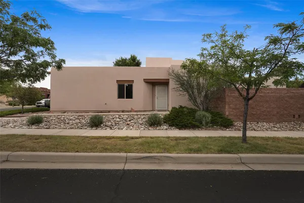 $415,000 | 42 Victorio Peak, Santa Fe, NM 87508