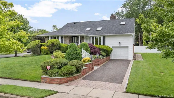 $1,488,000 | 23 Maytime Court, Jericho, NY 11753