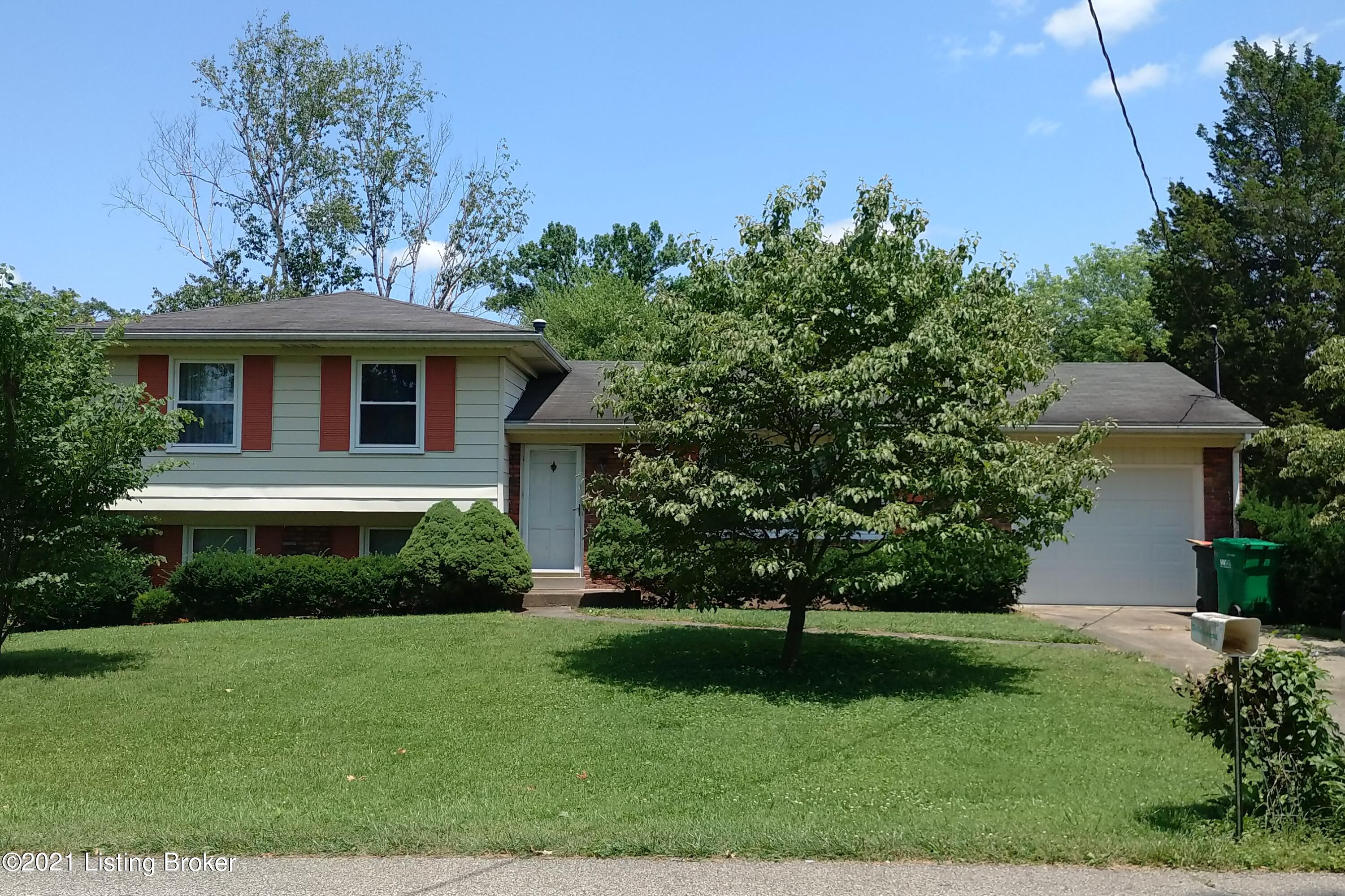 6503 Ridge Cliff Road Louisville, KY 40228 - Photo 1 of 55 FrontView