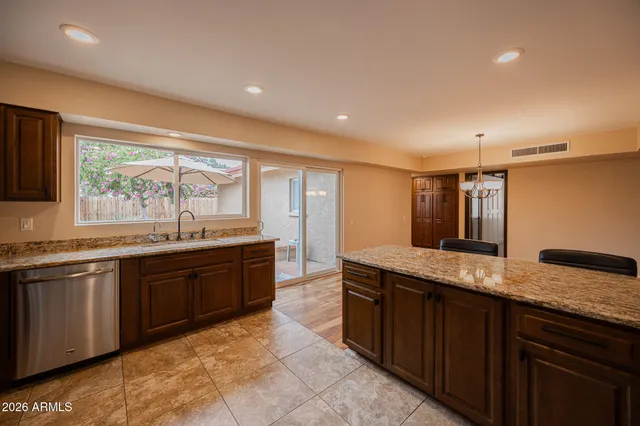 $2,595 | 1610 East Windjammer Way, Tempe, AZ 85283