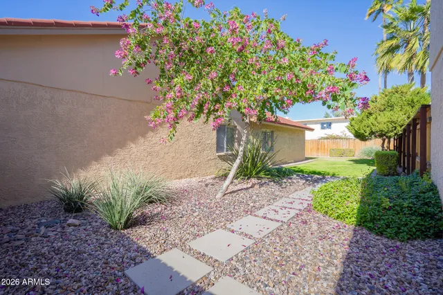 $2,595 | 1610 East Windjammer Way, Tempe, AZ 85283