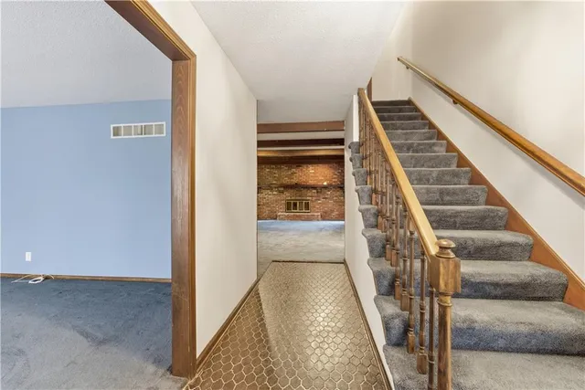 $475,000 | 1122 North 81st Terrace, Kansas City, KS 66112