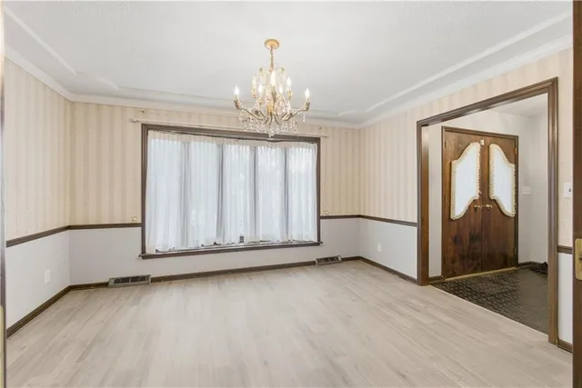 $475,000 | 1122 North 81st Terrace, Kansas City, KS 66112