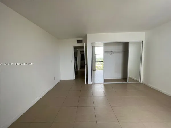 $2,300 | 13499 Biscayne Boulevard, Unit 1402, North Miami, FL 33181