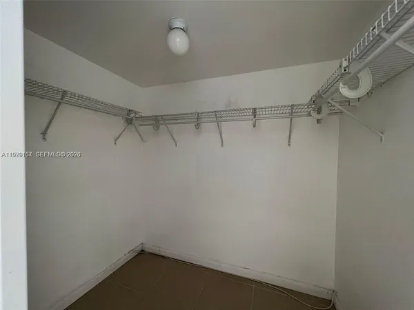 $2,300 | 13499 Biscayne Boulevard, Unit 1402, North Miami, FL 33181