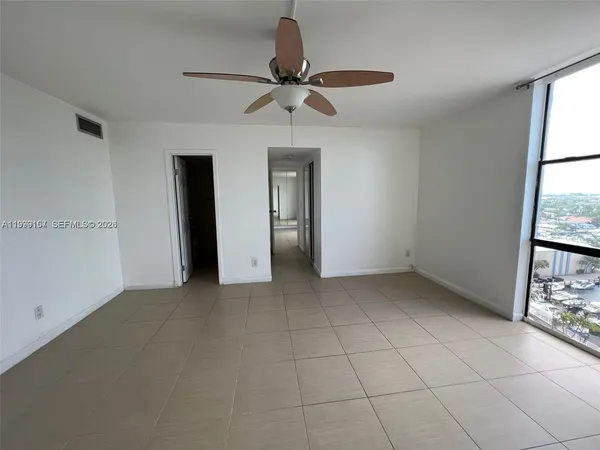 $2,300 | 13499 Biscayne Boulevard, Unit 1402, North Miami, FL 33181