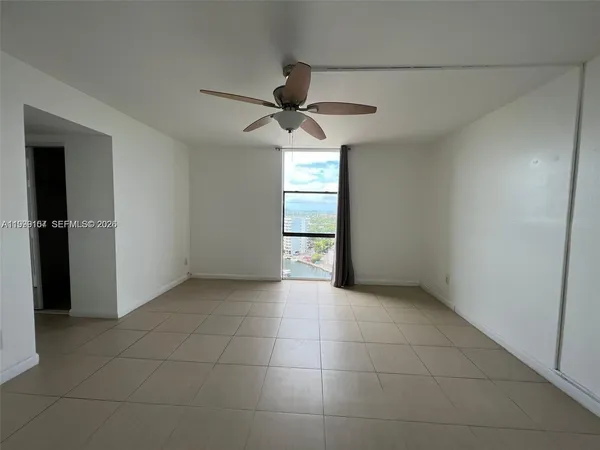 $2,300 | 13499 Biscayne Boulevard, Unit 1402, North Miami, FL 33181
